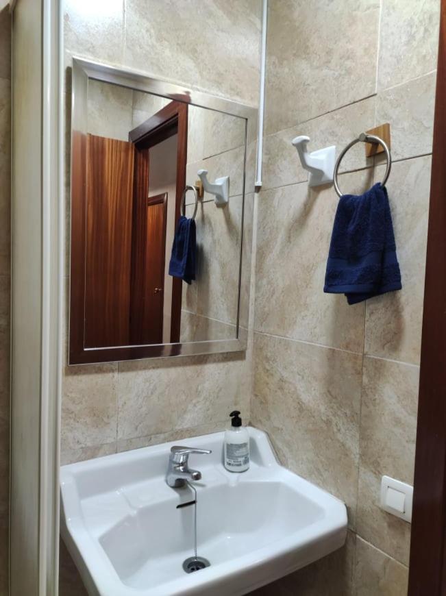 35-3- Комната В Квартире Для Семьи От 1 До 4 Человек В Центре Аликанте Alicante Exterior foto
